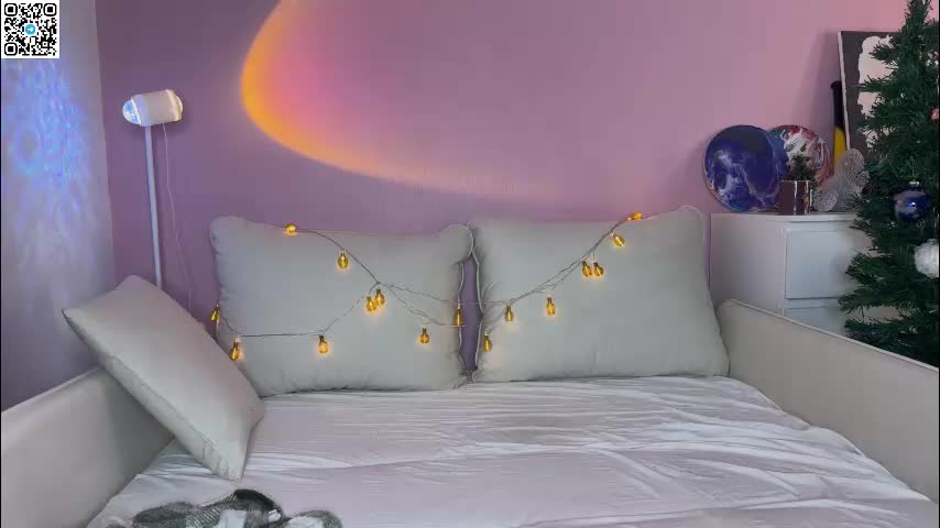 ameliia_castro Adult Chat January 14, 2026