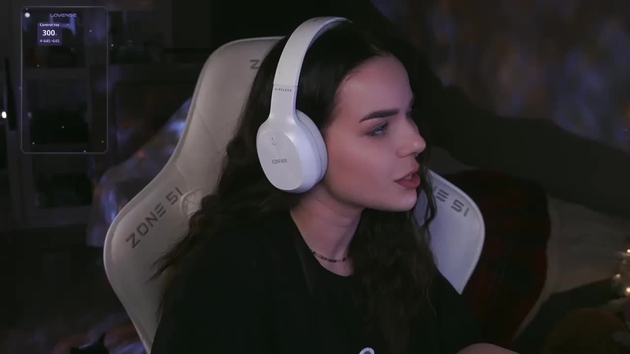 MiniNika Adult Chat January 14, 2026