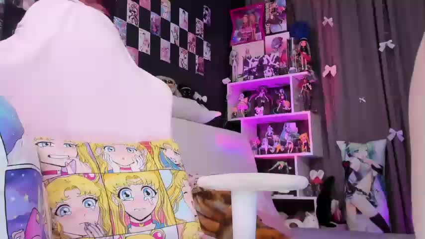 yorogumo Adult Chat January 14, 2026