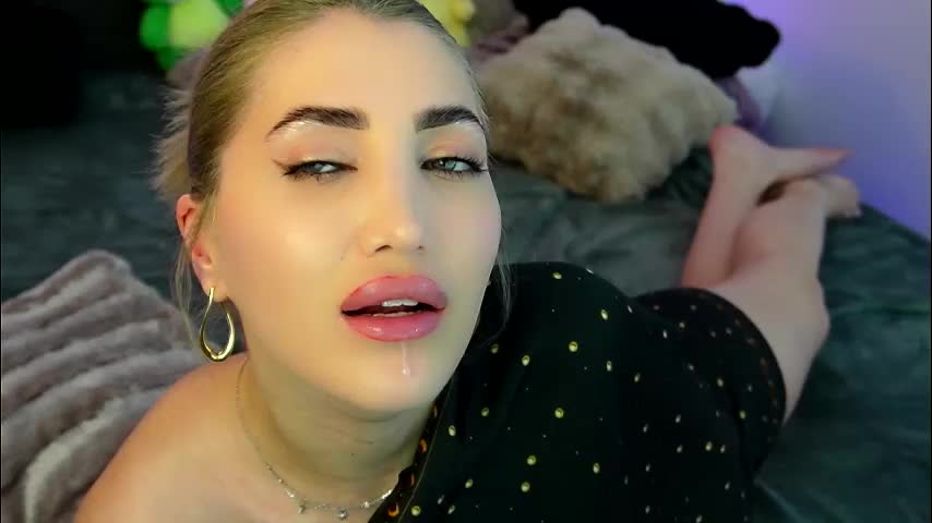 tweety_twist Adult Chat January 14, 2026