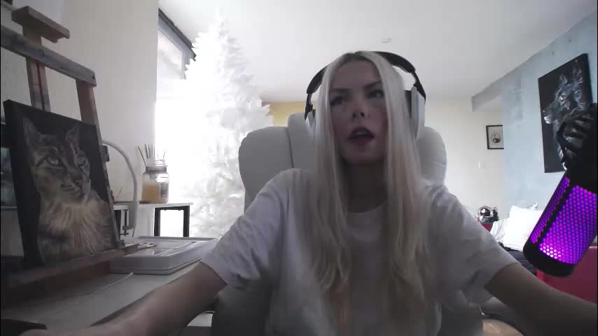 tinykylie Adult Chat January 15, 2026