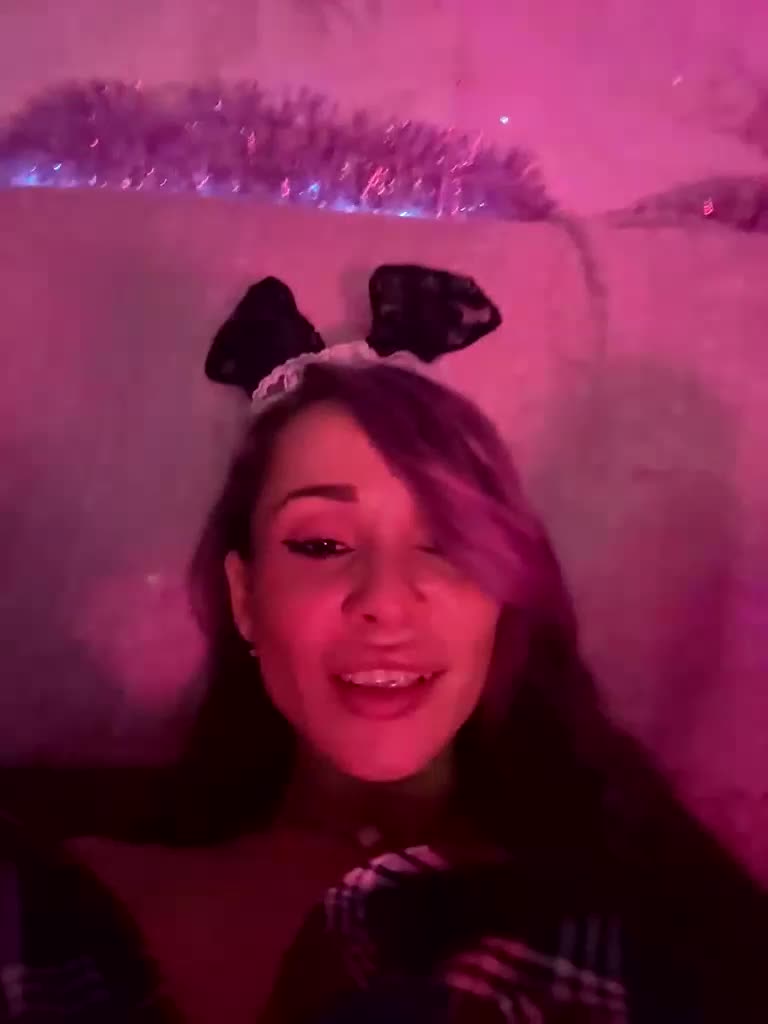 VIP17CoupleDream Adult Chat January 15, 2026