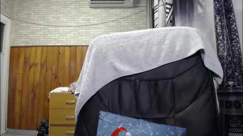 xxxnewlywedsxxx Adult Chat January 15, 2026