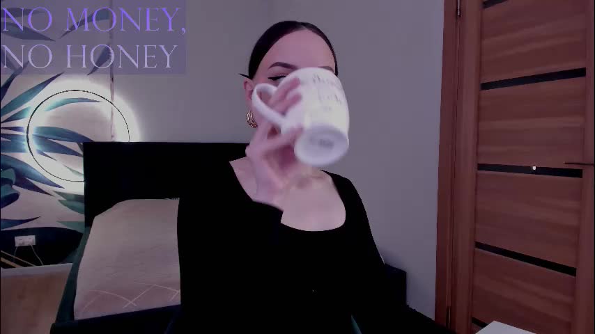 mistress_mialibra Adult Chat January 15, 2026