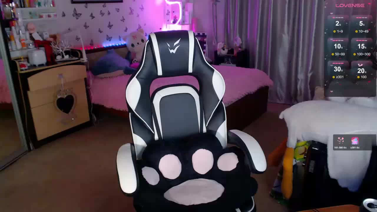 miss-alice- Adult Chat January 15, 2026