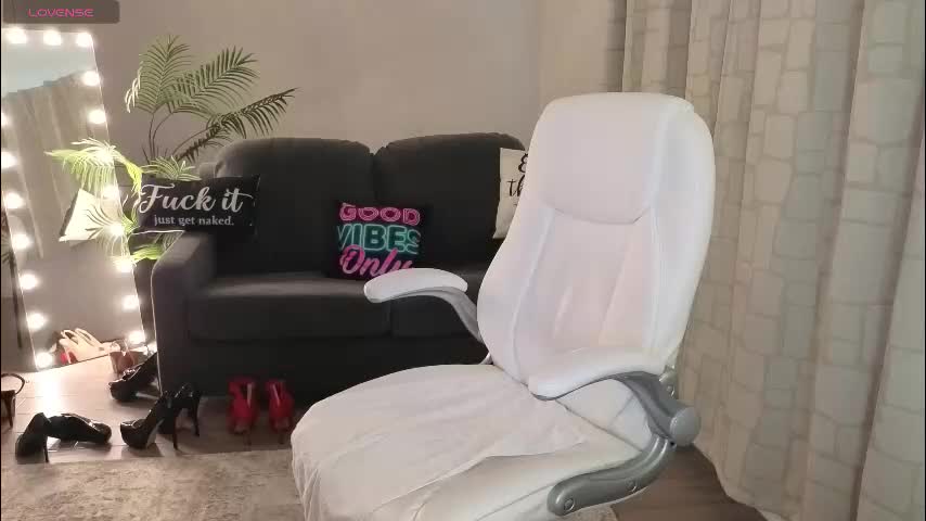 martha_mayer Adult Chat January 16, 2026