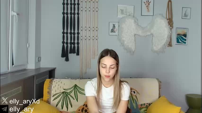 elly_ary Adult Chat January 16, 2026