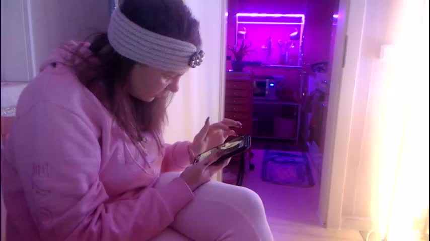 melli23 Adult Chat January 16, 2026