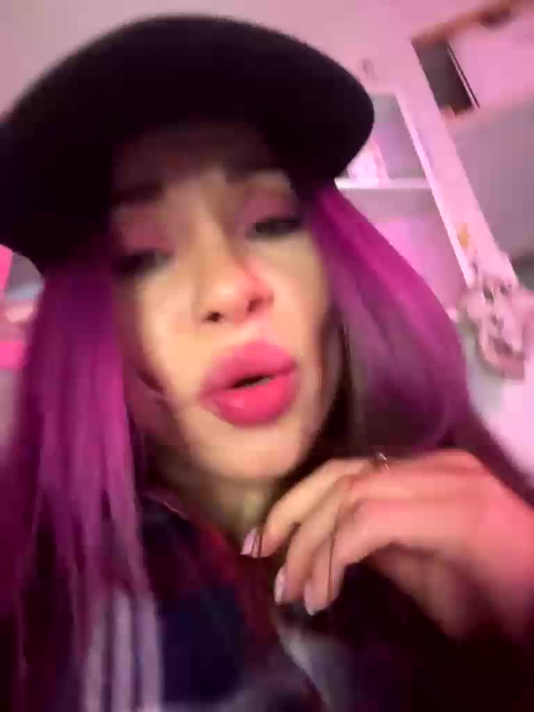 VIP17CoupleDream Adult Chat January 16, 2026