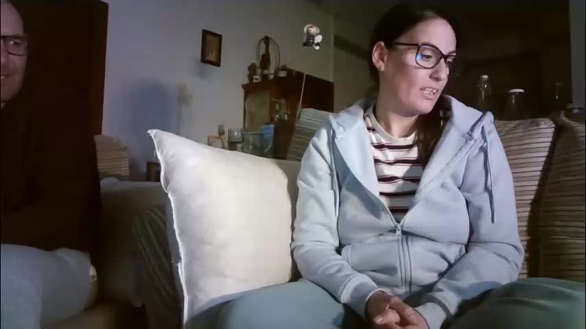 lolahueso Adult Chat January 16, 2026