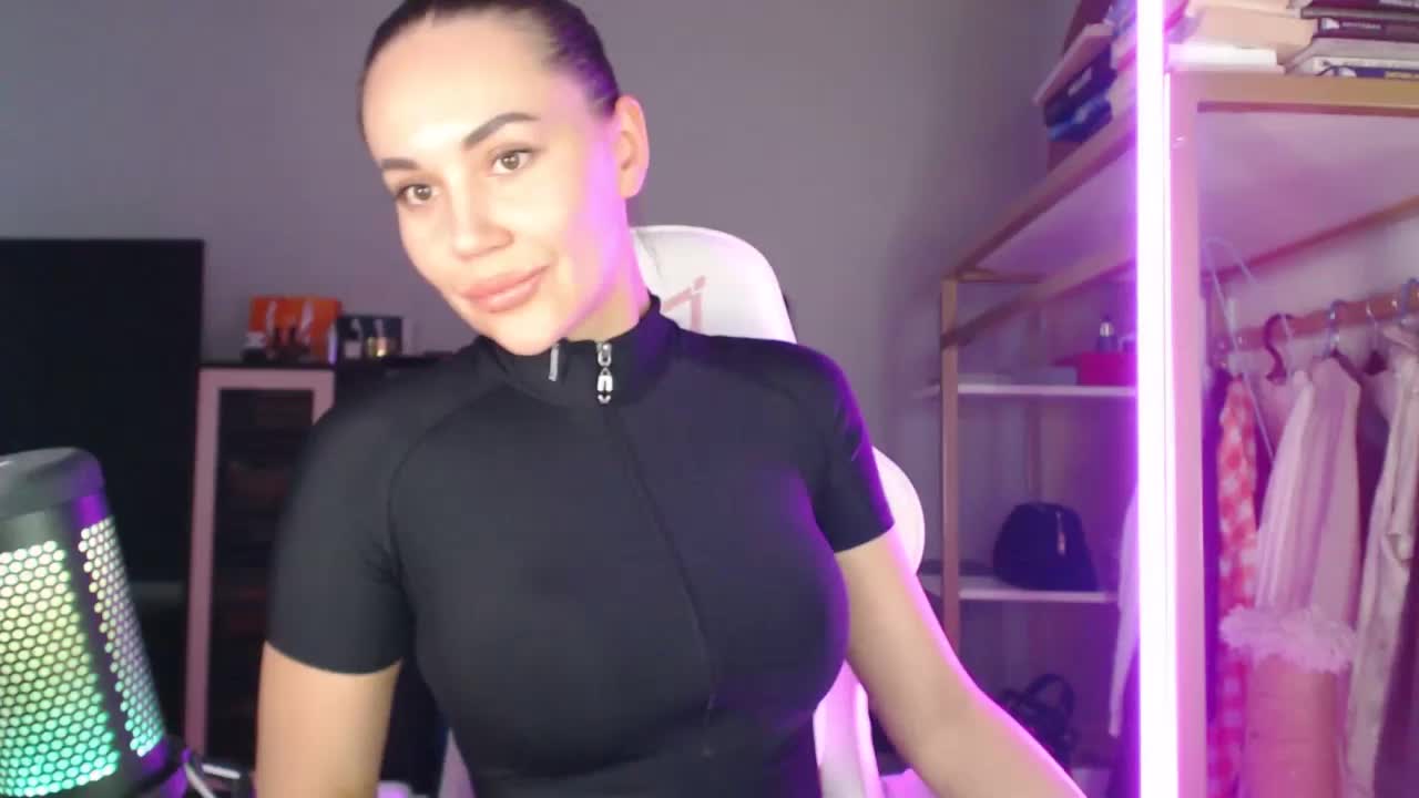 QWEENII Adult Chat January 17, 2026