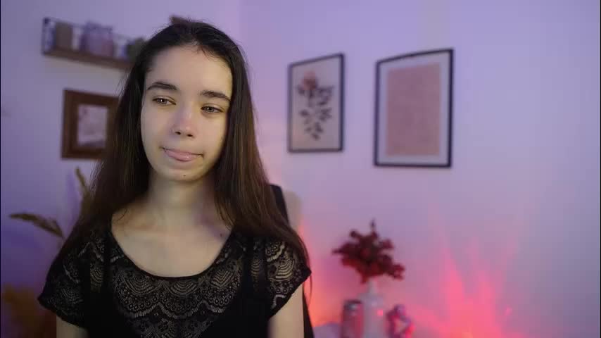 gia_paige18 Adult Chat January 16, 2026