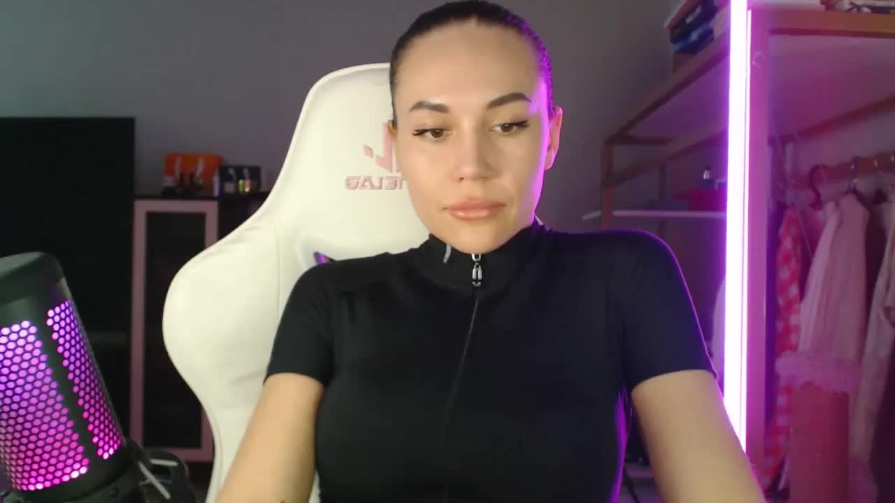 QWEENII Adult Chat January 17, 2026