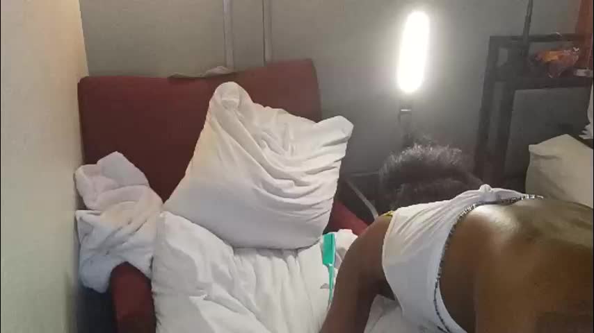 kibrombariu45 Adult Chat January 17, 2026