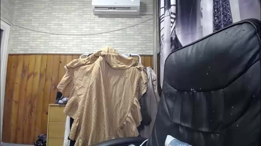 xxxnewlywedsxxx Adult Chat January 17, 2026