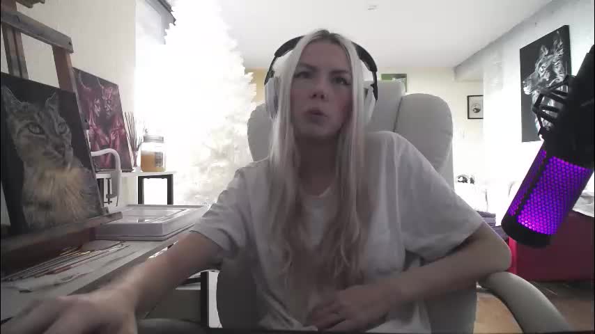 tinykylie Adult Chat January 17, 2026