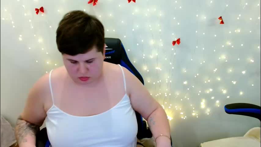 beckyandellen Adult Chat January 17, 2026