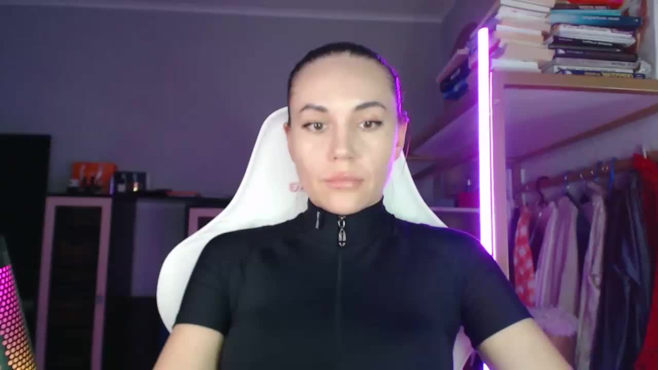 QWEENII Adult Chat January 17, 2026