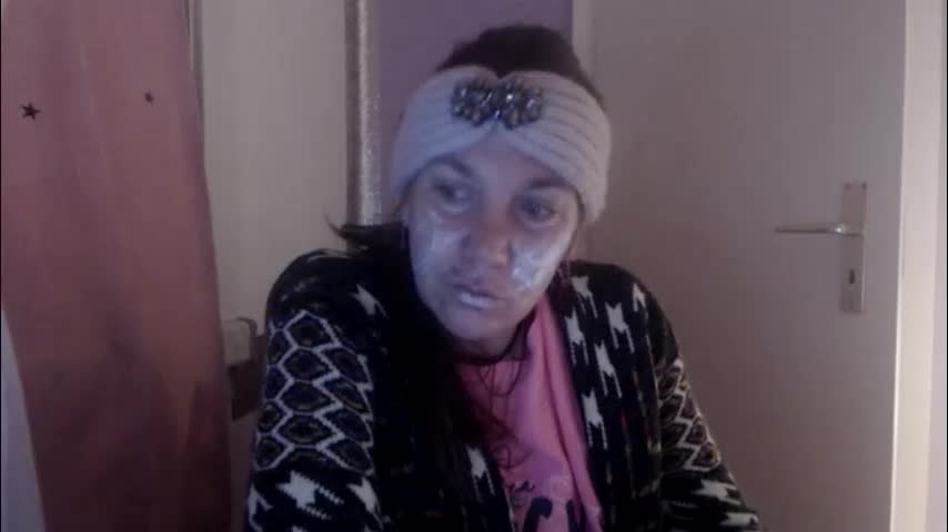 melli23 Adult Chat January 17, 2026