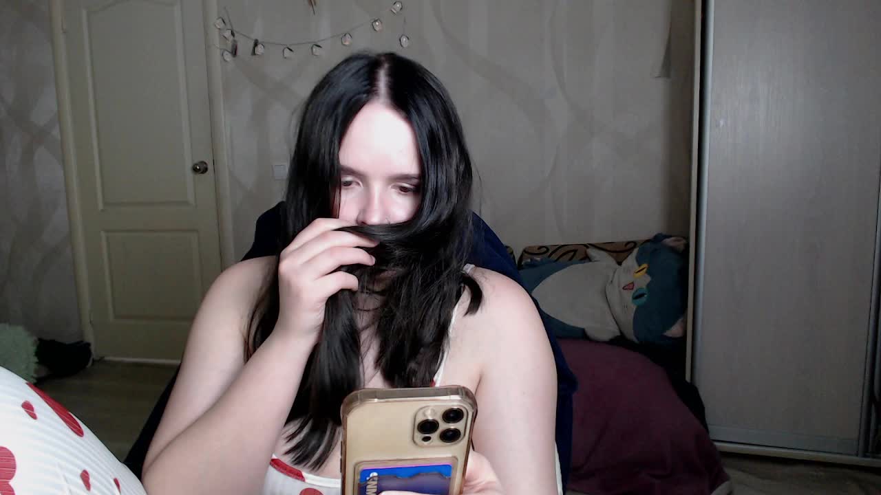 Lizzi-Peach Adult Chat January 17, 2026