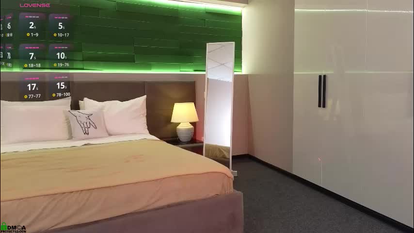 rina_red_ Adult Chat January 17, 2026