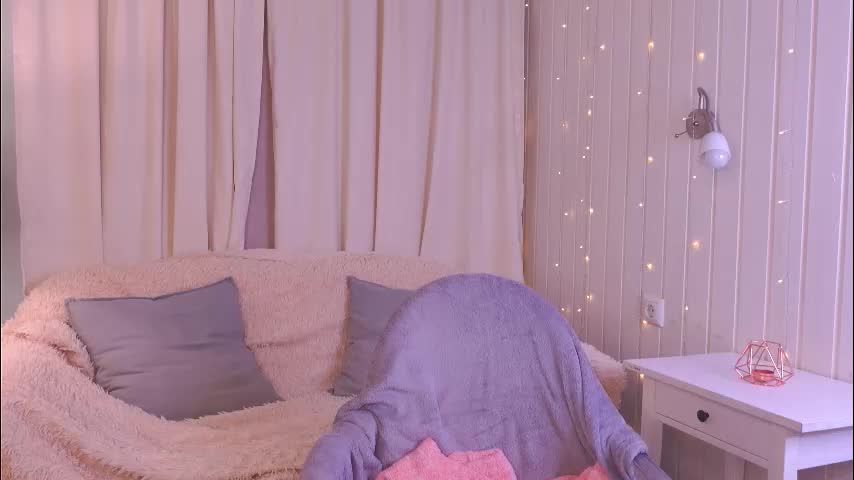 tinasiner Adult Chat January 17, 2026