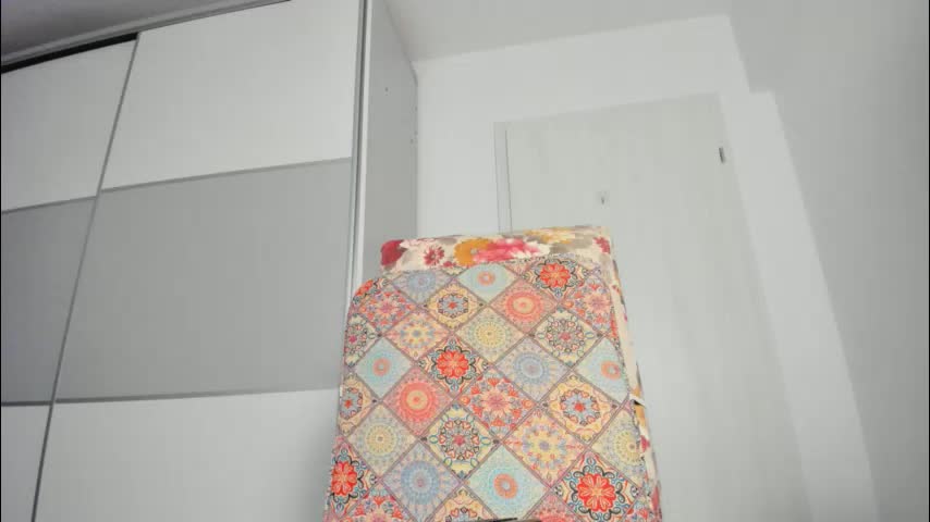 snow_flakee Adult Chat January 17, 2026