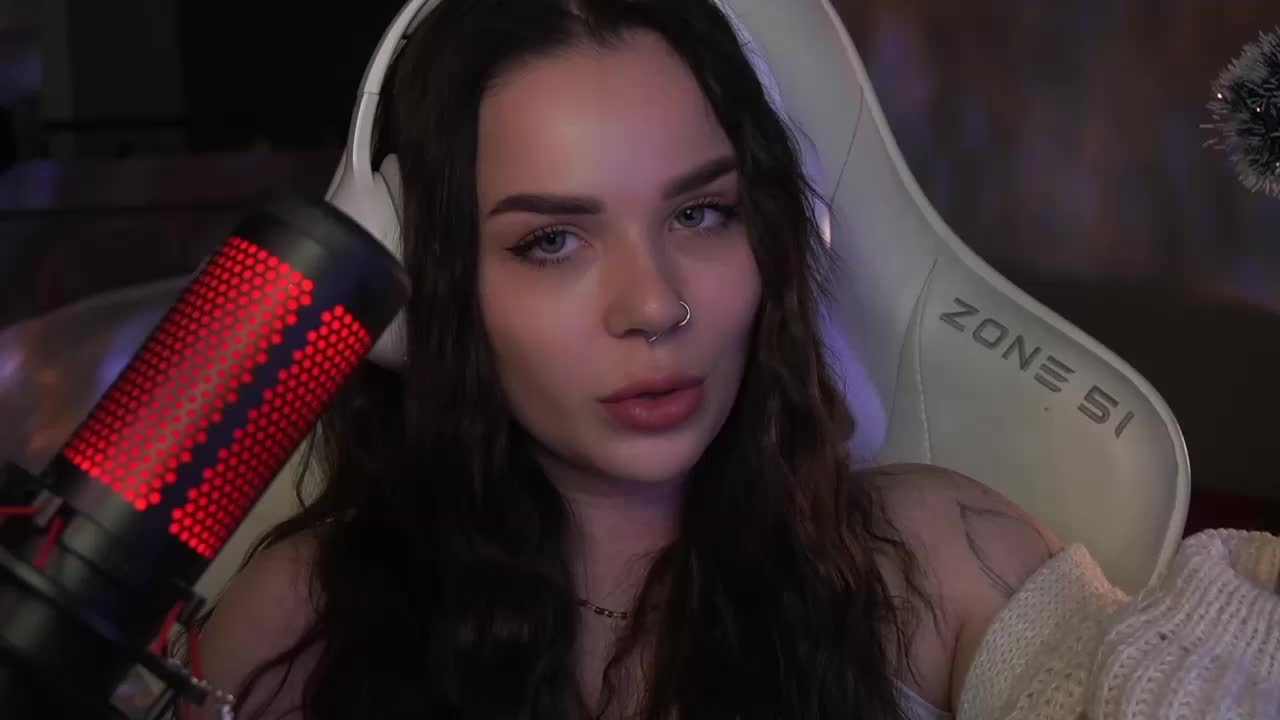 MiniNika Adult Chat January 17, 2026