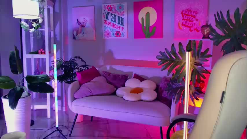 sarahholly Adult Chat January 17, 2026