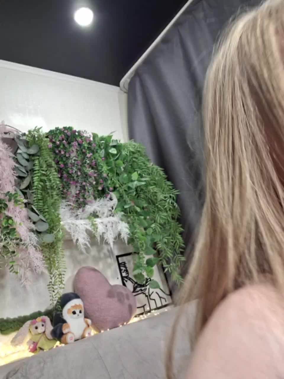 -scyrim- Adult Chat January 17, 2026