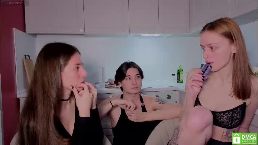 ihavepaws33 Adult Chat January 18, 2026