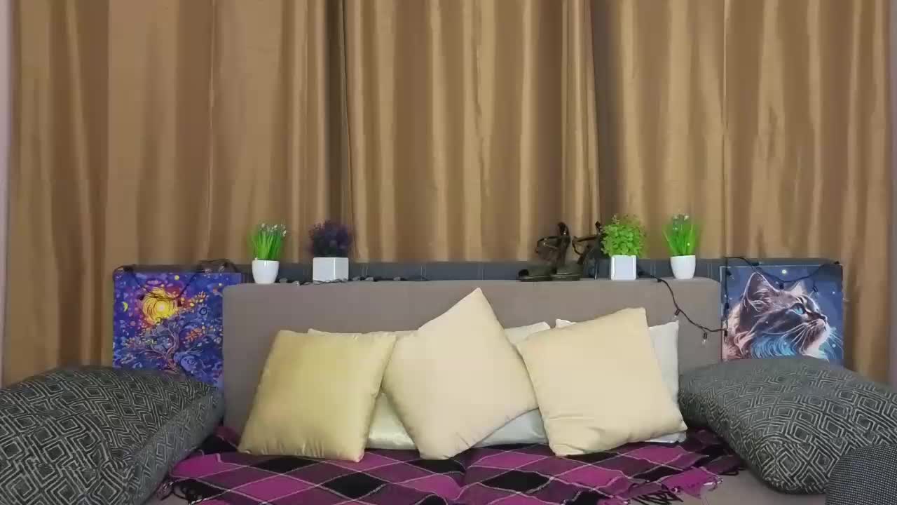 Jullyblondkiss Adult Chat January 18, 2026