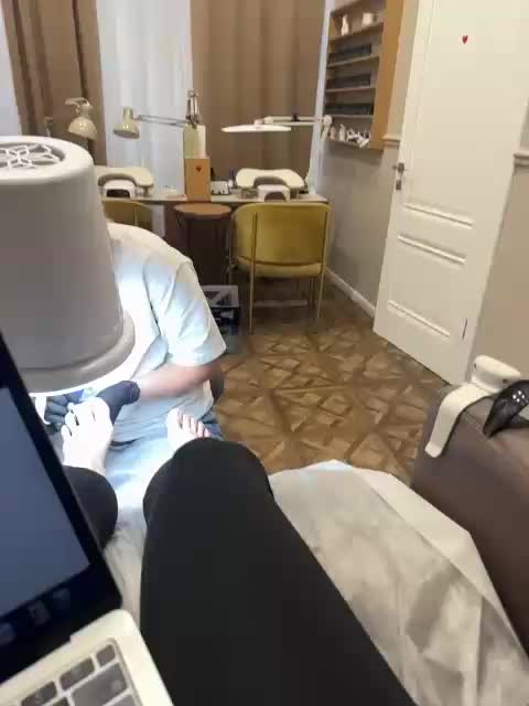 Melissa222Femdom Adult Chat January 18, 2026