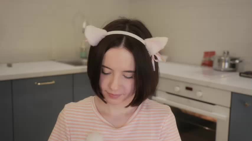 MissEssie Adult Chat January 18, 2026