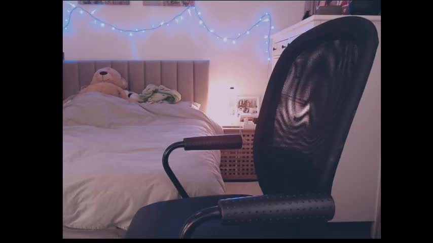 julialiones Adult Chat January 18, 2026