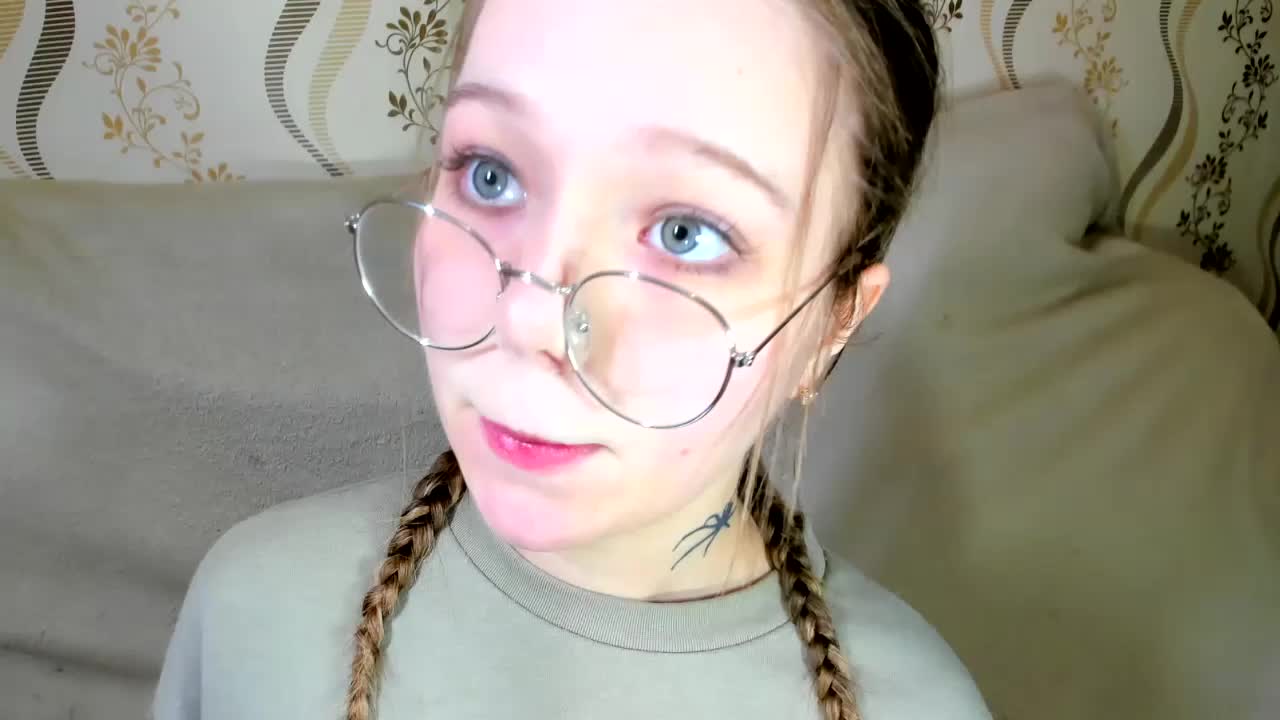 MelMooon Adult Chat January 18, 2026