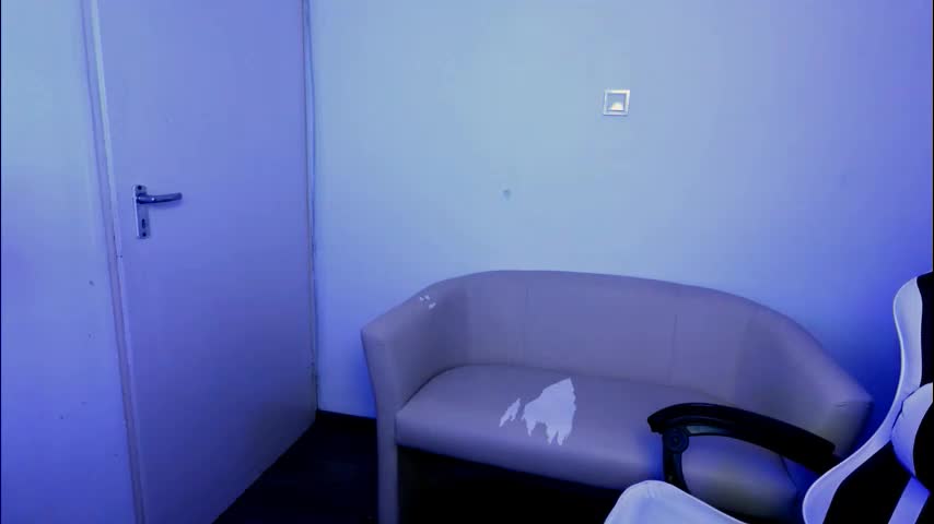 shy_nerd_babyy Adult Chat January 18, 2026