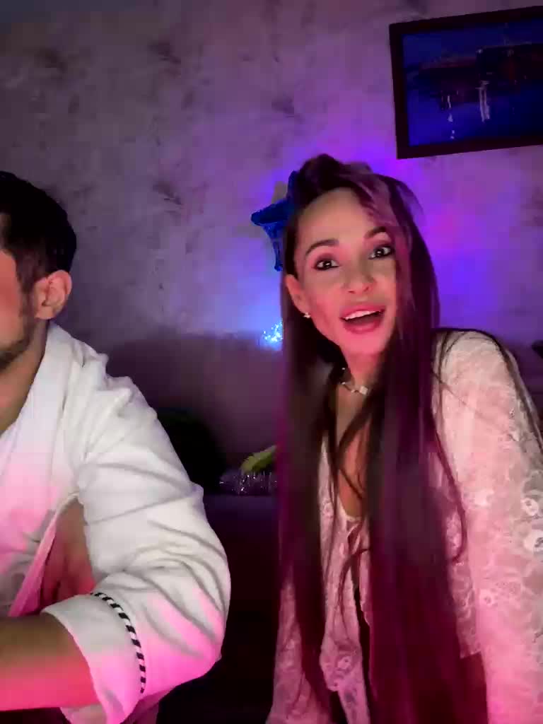 VIP17CoupleDream Adult Chat January 18, 2026