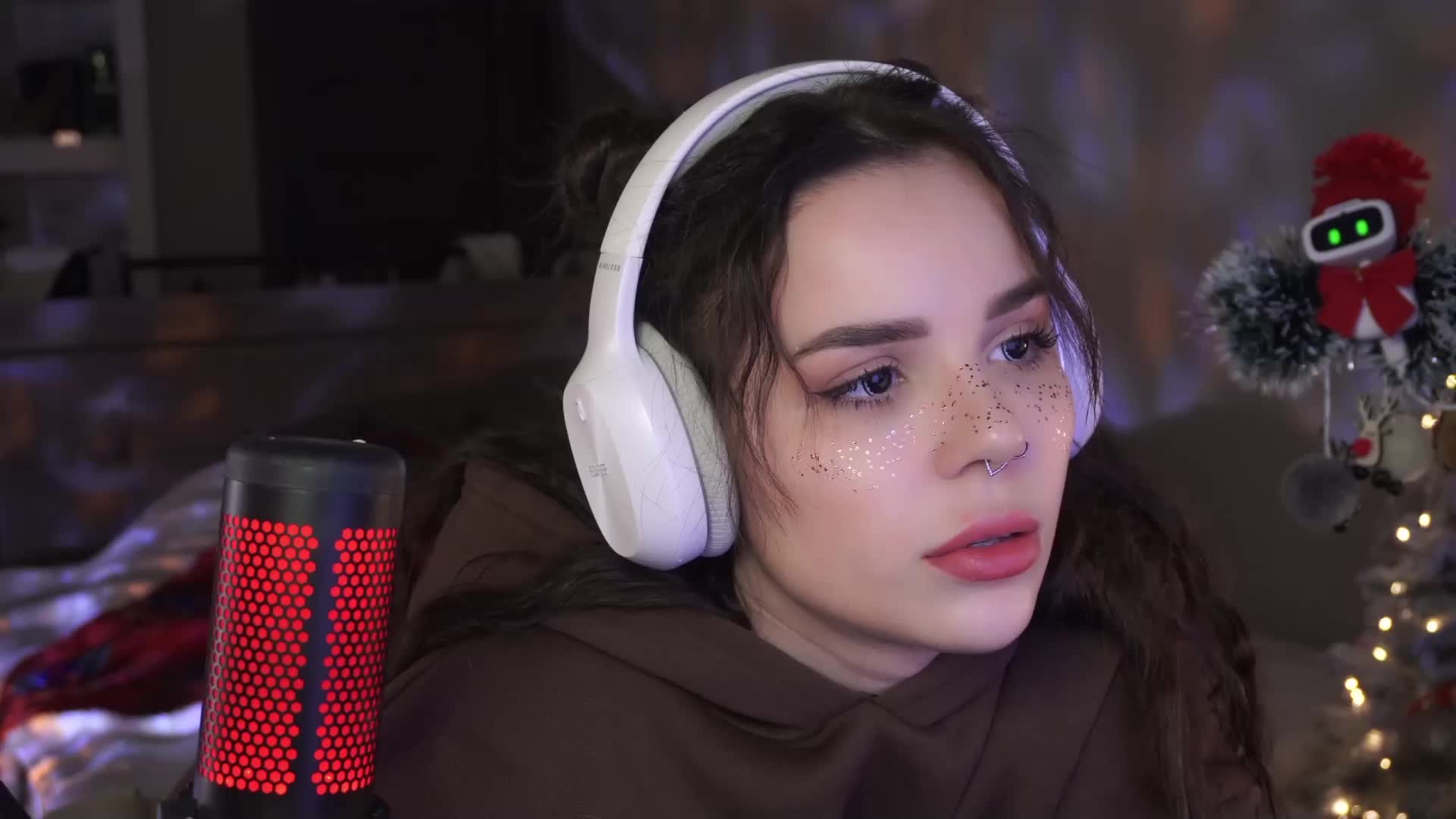 MiniNika Adult Chat January 18, 2026