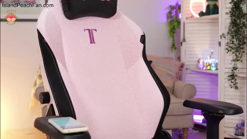 island_peach Adult Chat January 18, 2026