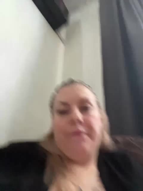 RobinLili Adult Chat January 18, 2026