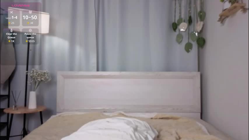 ellie_hollow Adult Chat January 18, 2026