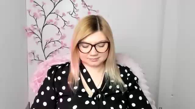 molly_moree Adult Chat January 18, 2026