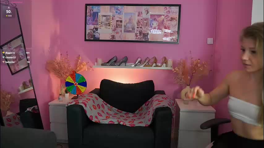 missicute18 Adult Chat January 19, 2026