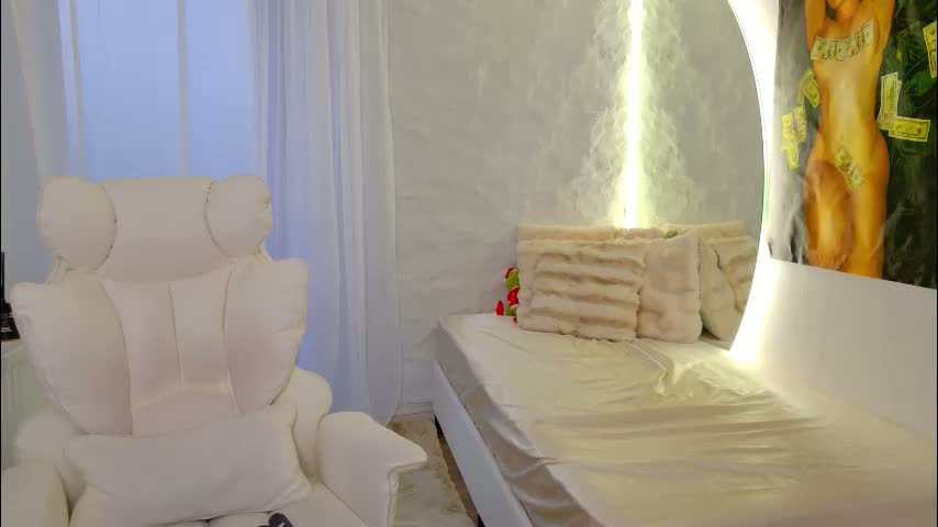 monique_a Adult Chat January 19, 2026