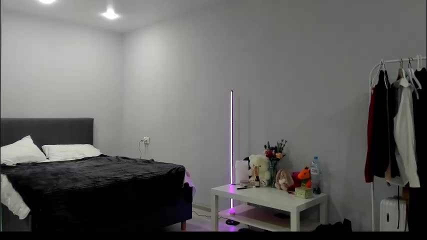 amina_artin Adult Chat January 19, 2026