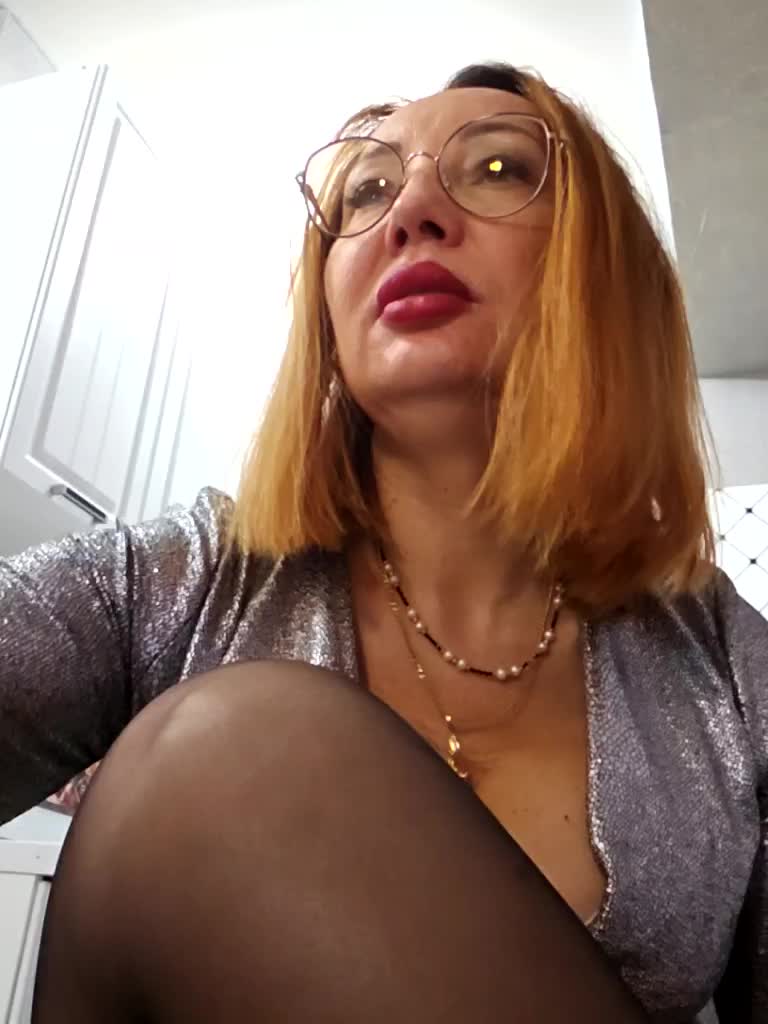 Pink-Lips Adult Chat January 19, 2026