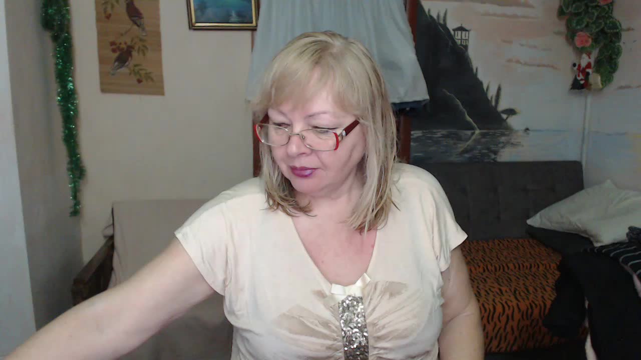 EvelynLoveShy Adult Chat January 19, 2026