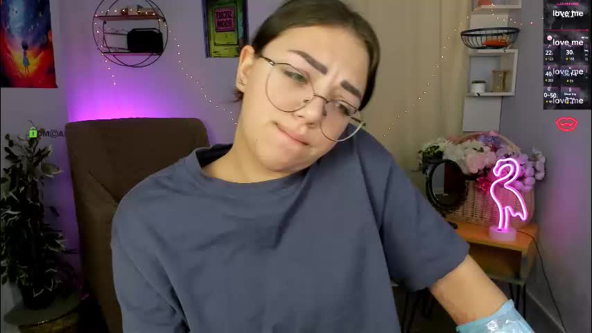 kiki_swan Adult Chat January 19, 2026