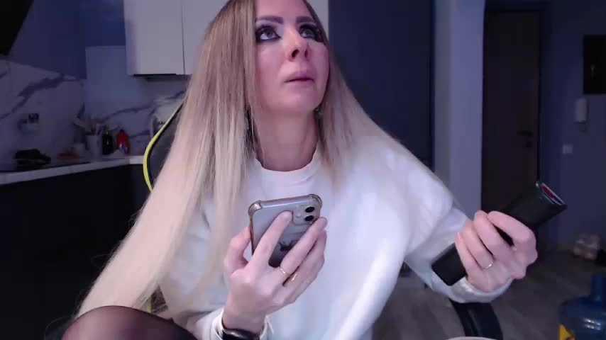 blondalina Adult Chat January 19, 2026